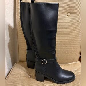 NWOT Baretraps Women’s Dylia Tall Boots in Black - Size  6